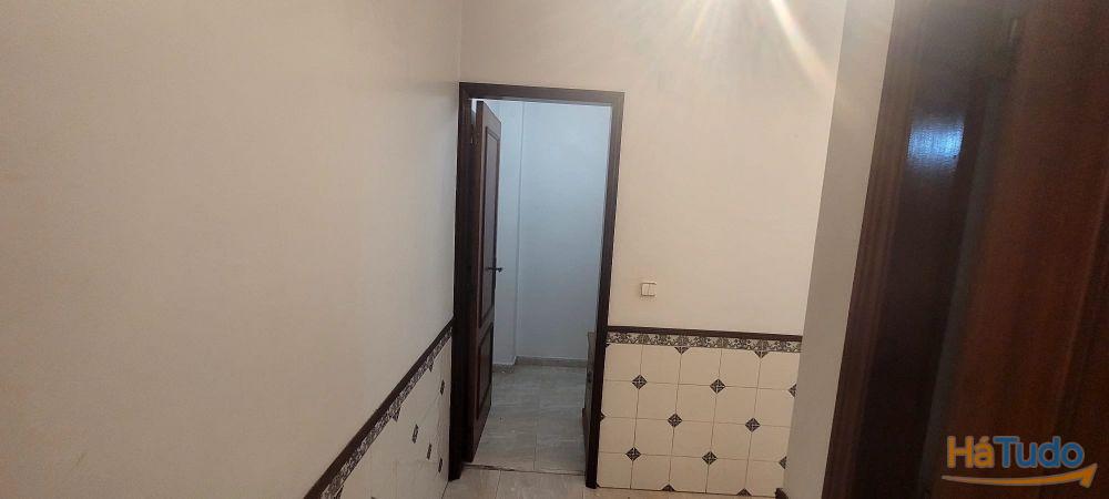 Apartamento T2 com Excelentes Áreas e 2 Frentes Solares Tapada das Mercês Apartamento T2 com Excelentes Áreas e 2 Frentes Solares Tapada das Mercês