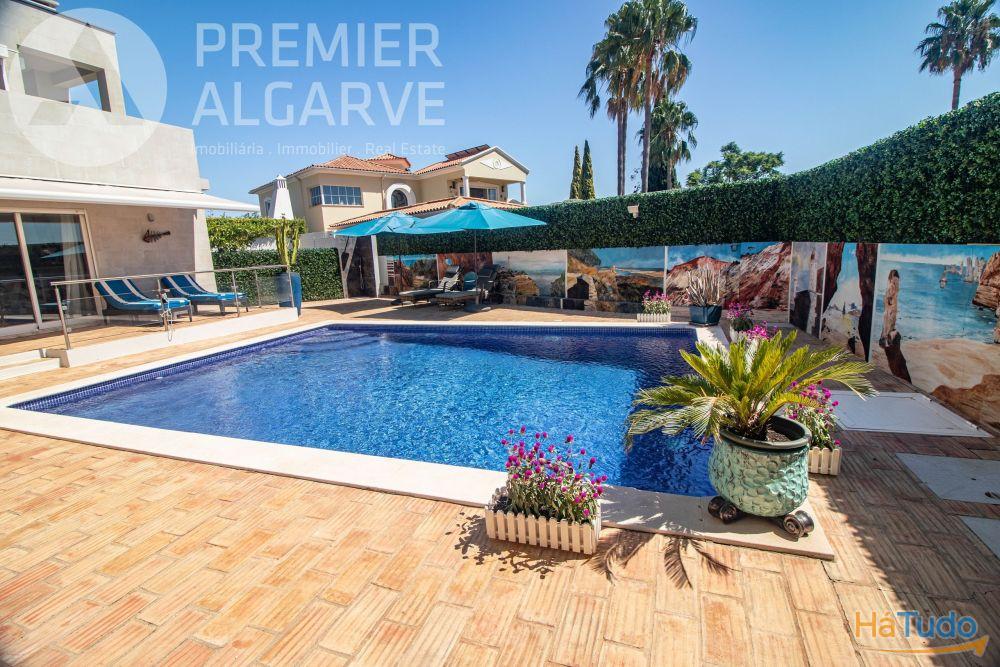 Fant�stica moradia T4 com piscina e jardim em Vale Formoso, Almancil