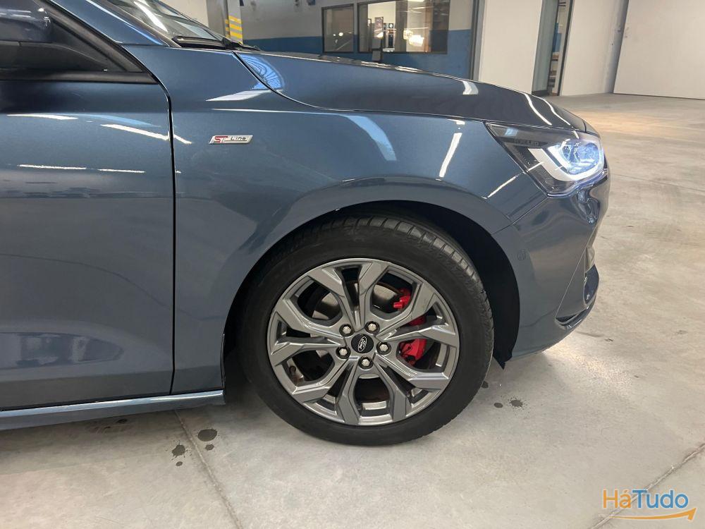 Ford Focus 1.0 EcoBoost MHEV ST-Line Ford Focus 1.0 EcoBoost MHEV ST-Line