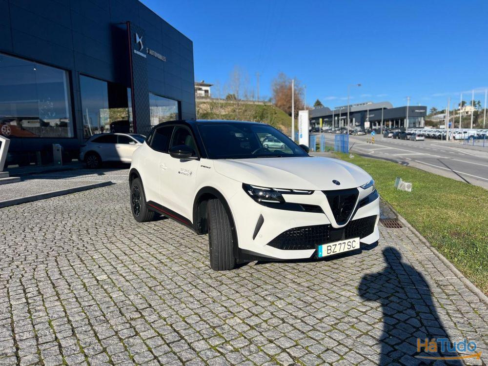 Alfa Romeo Junior Elletrica 50 kWh Alfa Romeo Junior Elletrica 50 kWh