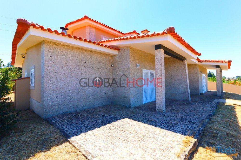Moradia T5 com piscina em Amarante Moradia T5 com piscina em Amarante