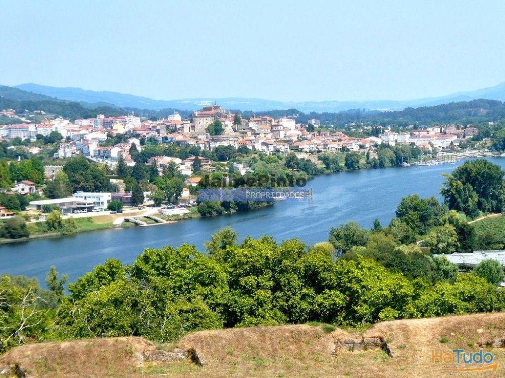 Moradia com NATUREZA, tipo V3, pr�xima Rio Minho. Portugal, Viana do Castelo, Valen�a.