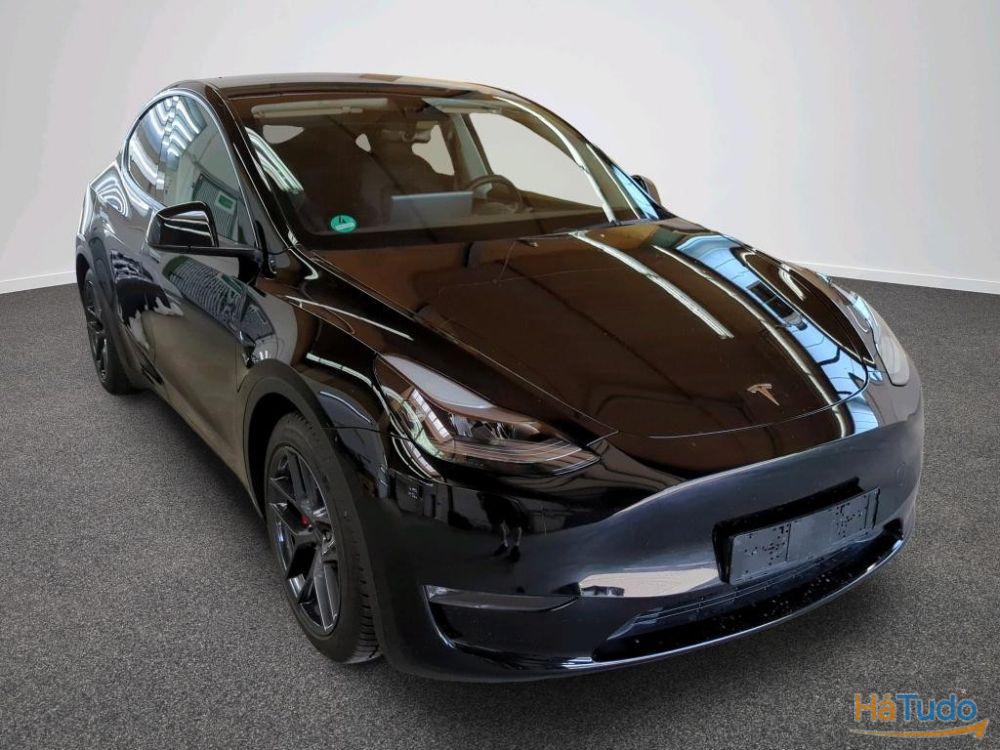 Tesla Model Y Performance Dual Motor AWD
