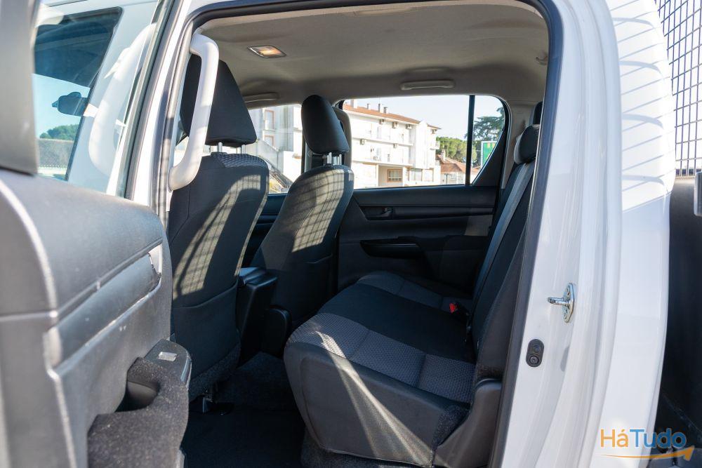 Toyota Hilux 2.4 D-4D 2WD CD CM