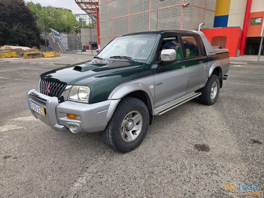 Mitsubishi Strakar 4x4 automatica Mitsubishi Strakar 4x4 automatica