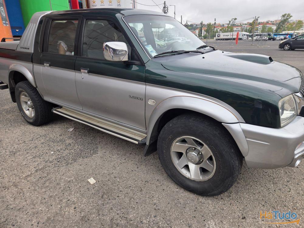 Mitsubishi Strakar 4x4 automatica Mitsubishi Strakar 4x4 automatica
