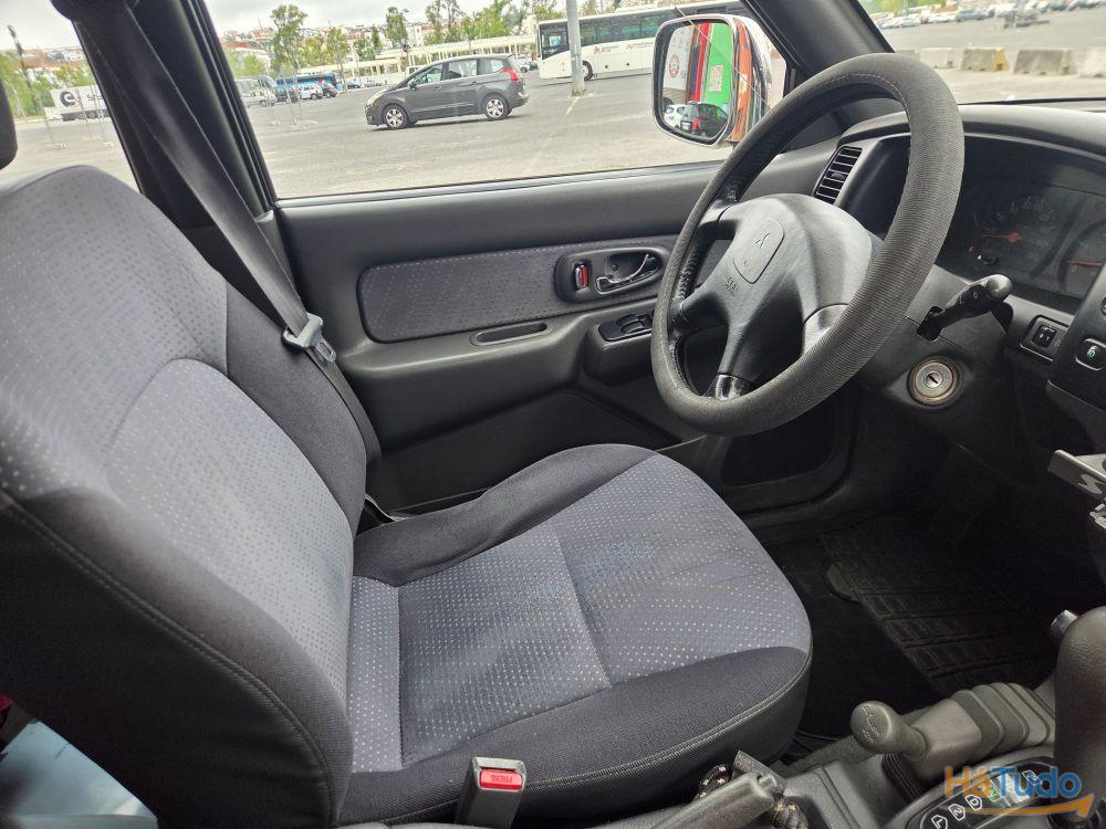 Mitsubishi Strakar 4x4 automatica Mitsubishi Strakar 4x4 automatica