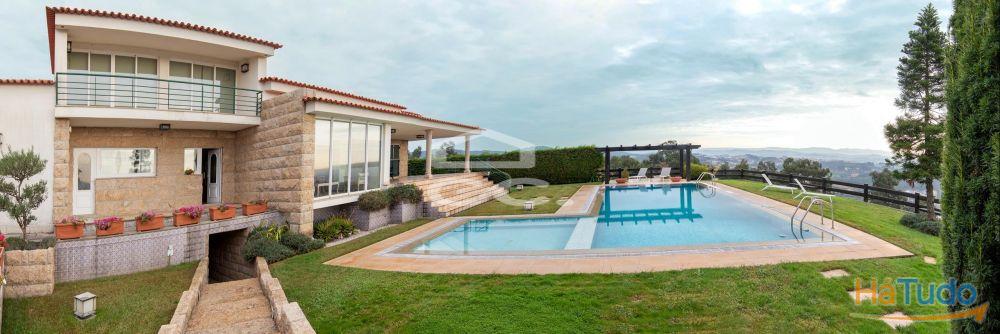Moradia T6 com piscina e vistas Moradia T6 com piscina e vistas