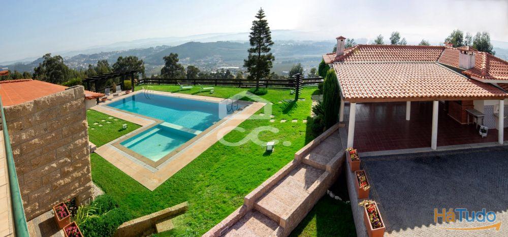 Moradia T6 com piscina e vistas Moradia T6 com piscina e vistas