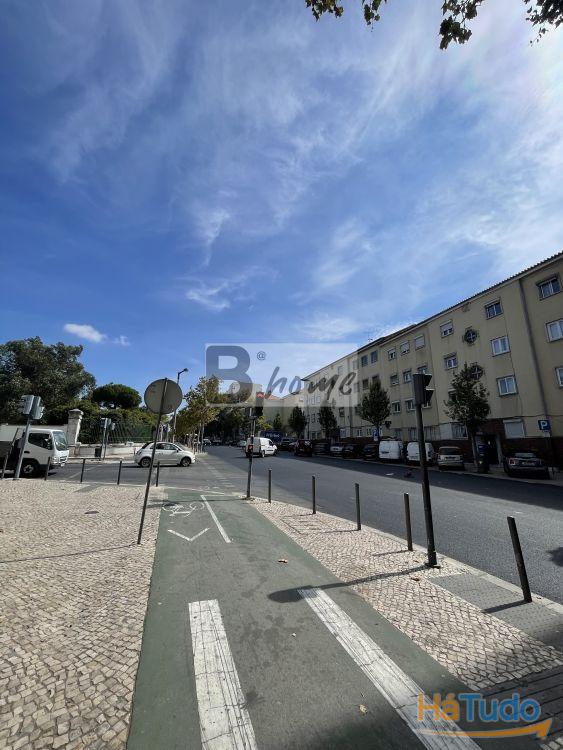 Escritório para arrendamento na Av. do Brasil - Lisboa Escritório para arrendamento na Av. do Brasil - Lisboa