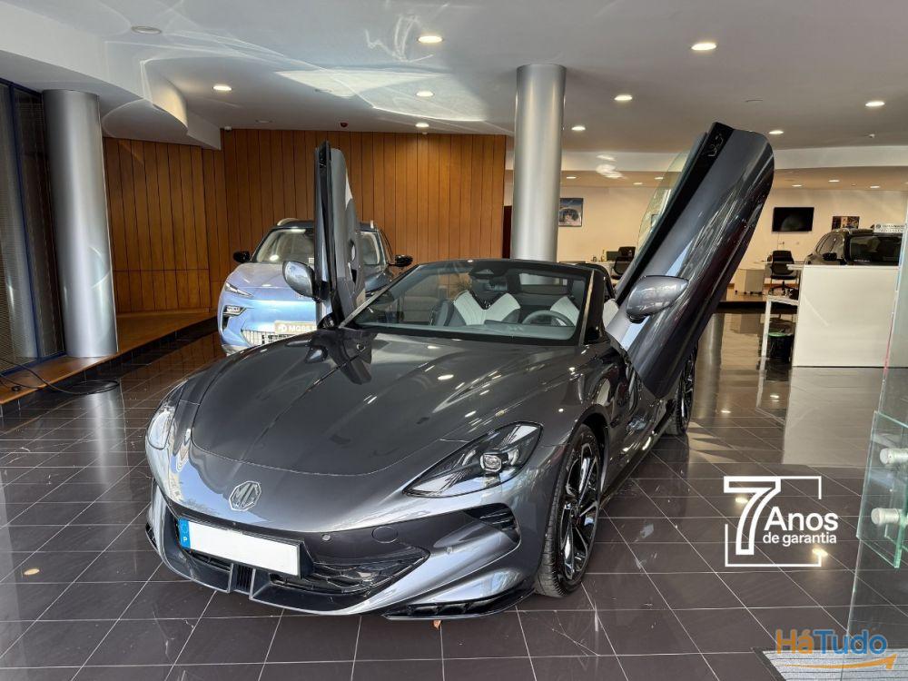 MG Cyberster 77 kWh GT MG Cyberster 77 kWh GT