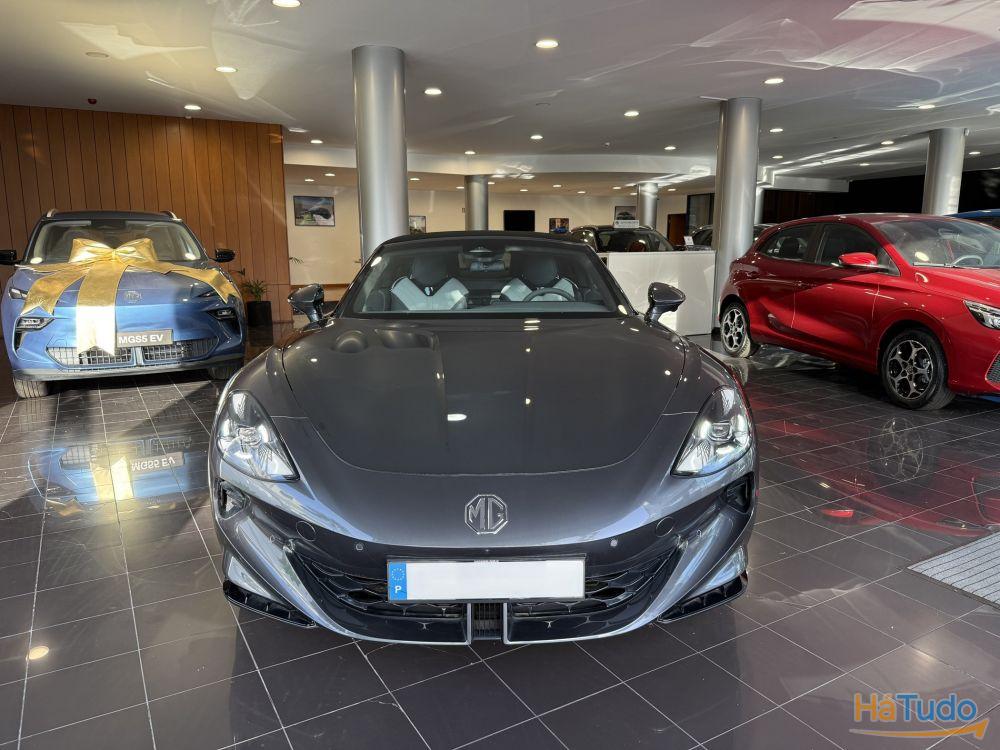 MG Cyberster 77 kWh GT MG Cyberster 77 kWh GT