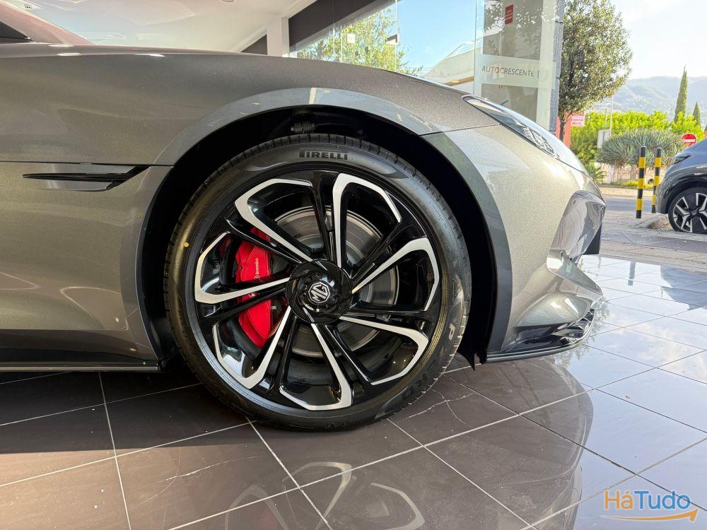 MG Cyberster 77 kWh GT MG Cyberster 77 kWh GT