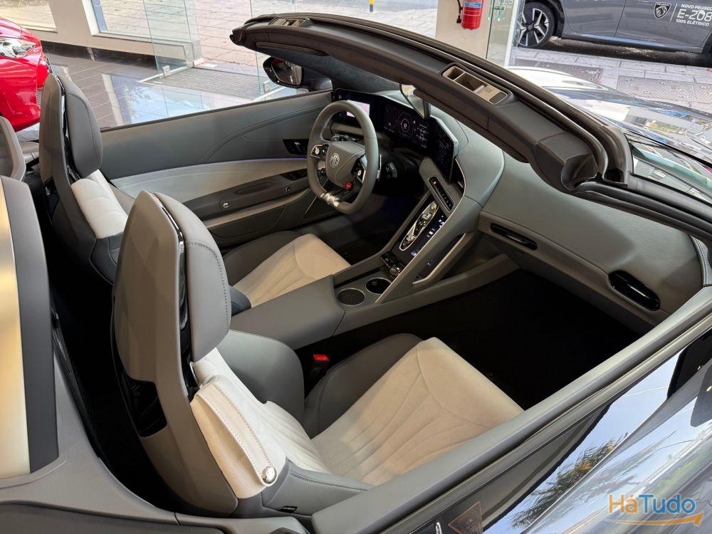 MG Cyberster 77 kWh GT MG Cyberster 77 kWh GT