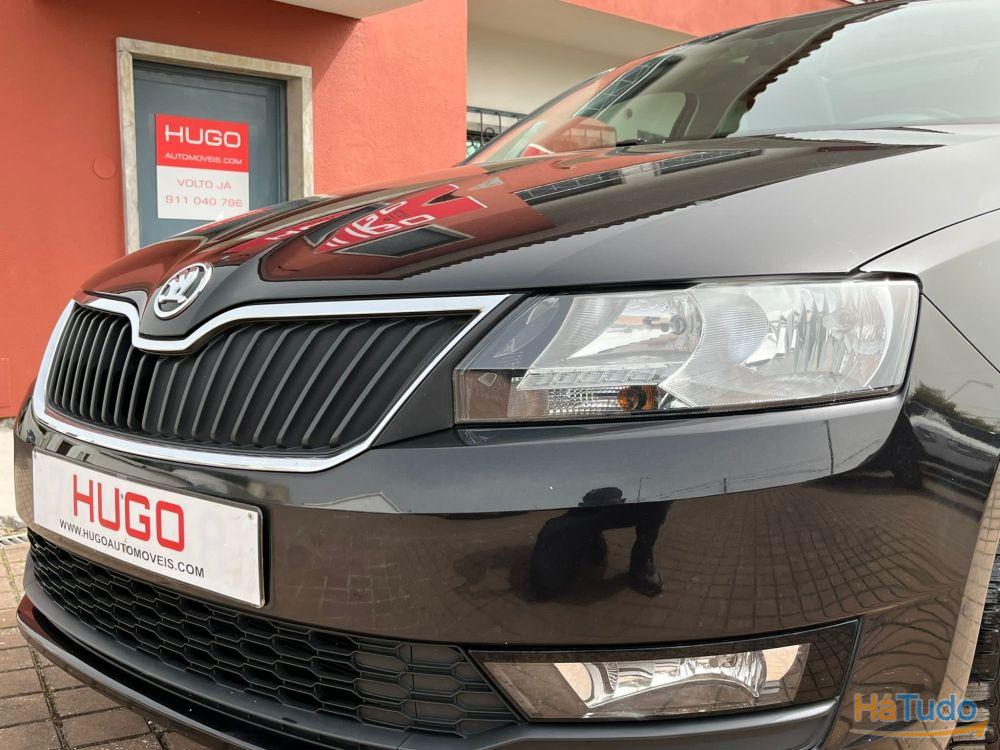 Skoda Rapid Spaceback Drive 1.4 TDI DSG Teto panorâmico Skoda Rapid Spaceback Drive 1.4 TDI DSG Teto panorâmico