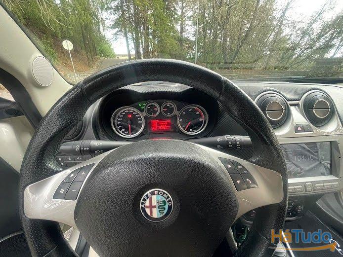 Alfa Romeo MiTo 1.3 JTD Distinctive Alfa Romeo MiTo 1.3 JTD Distinctive