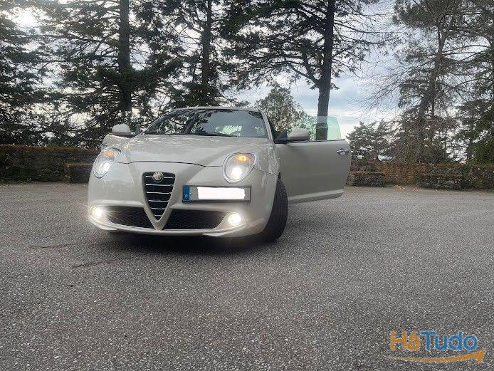 Alfa Romeo MiTo 1.3 JTD Distinctive Alfa Romeo MiTo 1.3 JTD Distinctive