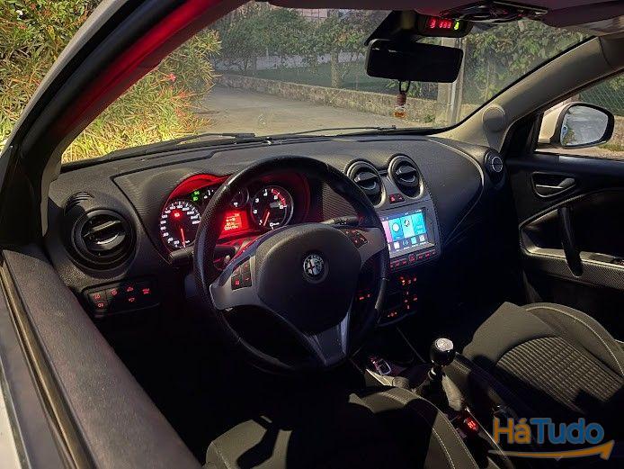 Alfa Romeo MiTo 1.3 JTD Distinctive Alfa Romeo MiTo 1.3 JTD Distinctive