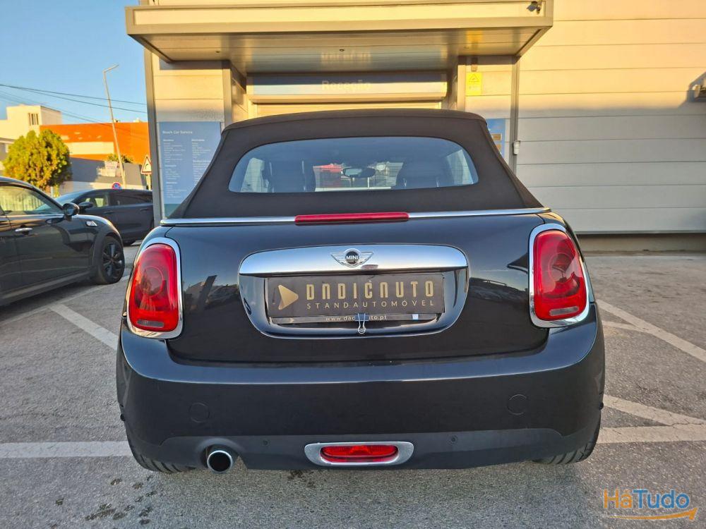 MINI Cooper D Auto