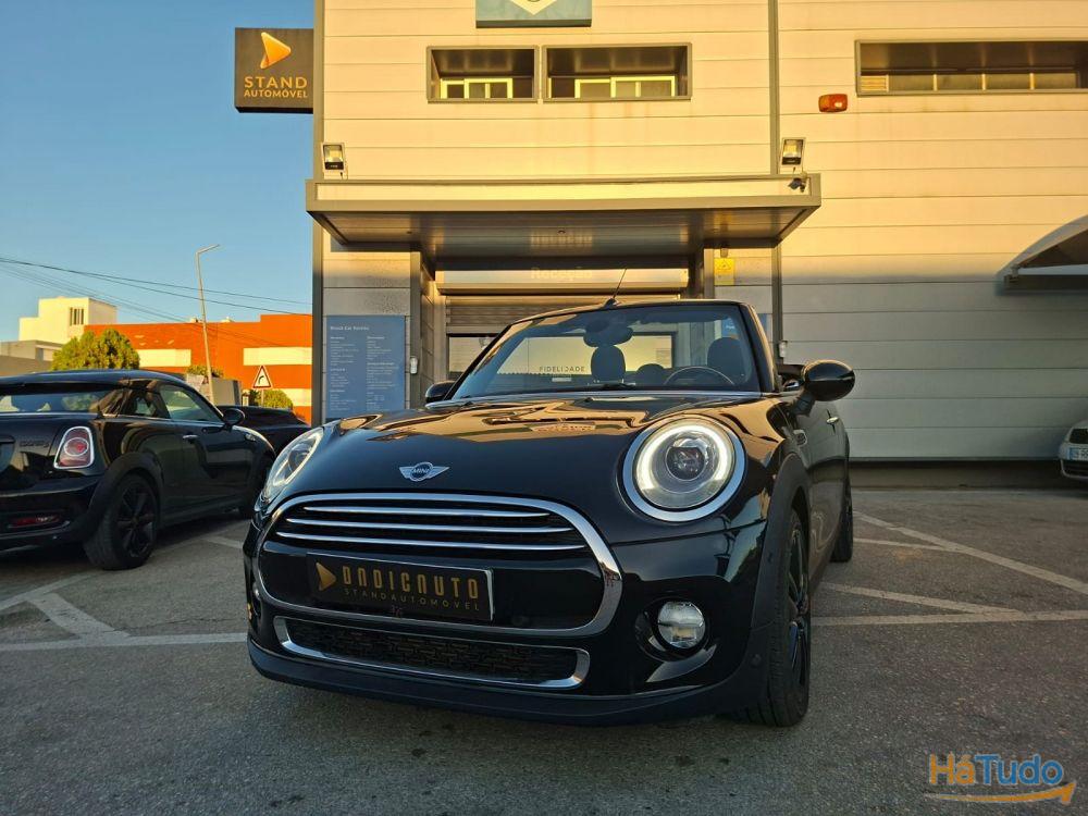MINI Cooper D Auto