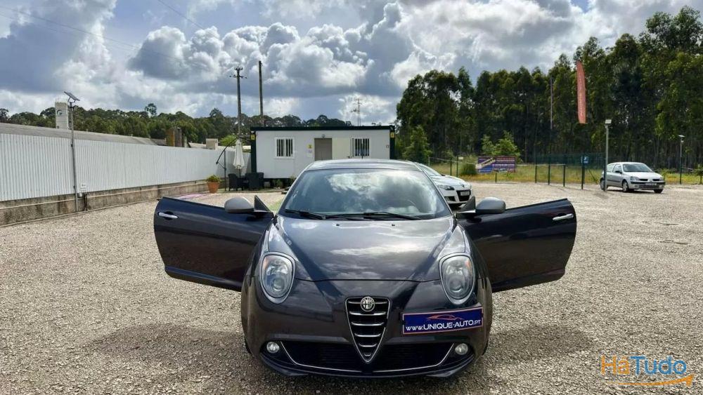 Alfa Romeo Mito 1.6 JTD Distinctive Alfa Romeo Mito 1.6 JTD Distinctive
