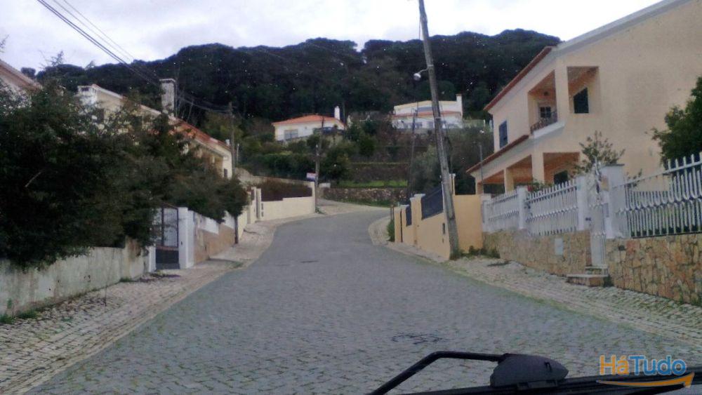 Palmela/Cabanas Magnifico Terreno com 1976 m2 no Sop da Serra Louro.