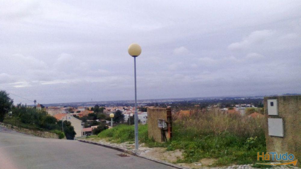 Palmela/Cabanas Magnifico Terreno com 1976 m2 no Sop da Serra Louro.
