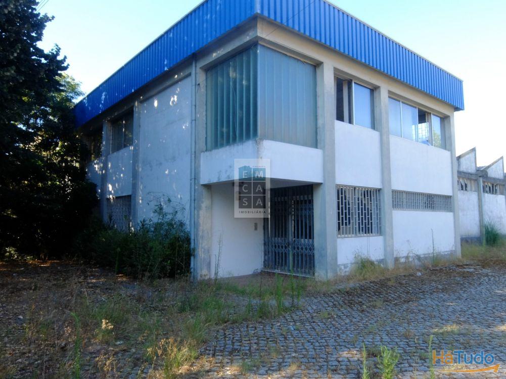 Fábrica/Indústria  Venda em Oliveira de Azeméis, Santiago de Riba-Ul, Ul, Macinhata da Seixa e Madail,Oliveira de Azeméis