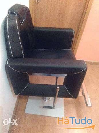 Mobiliário de Cabeleireiro - cadeira de barbeiro