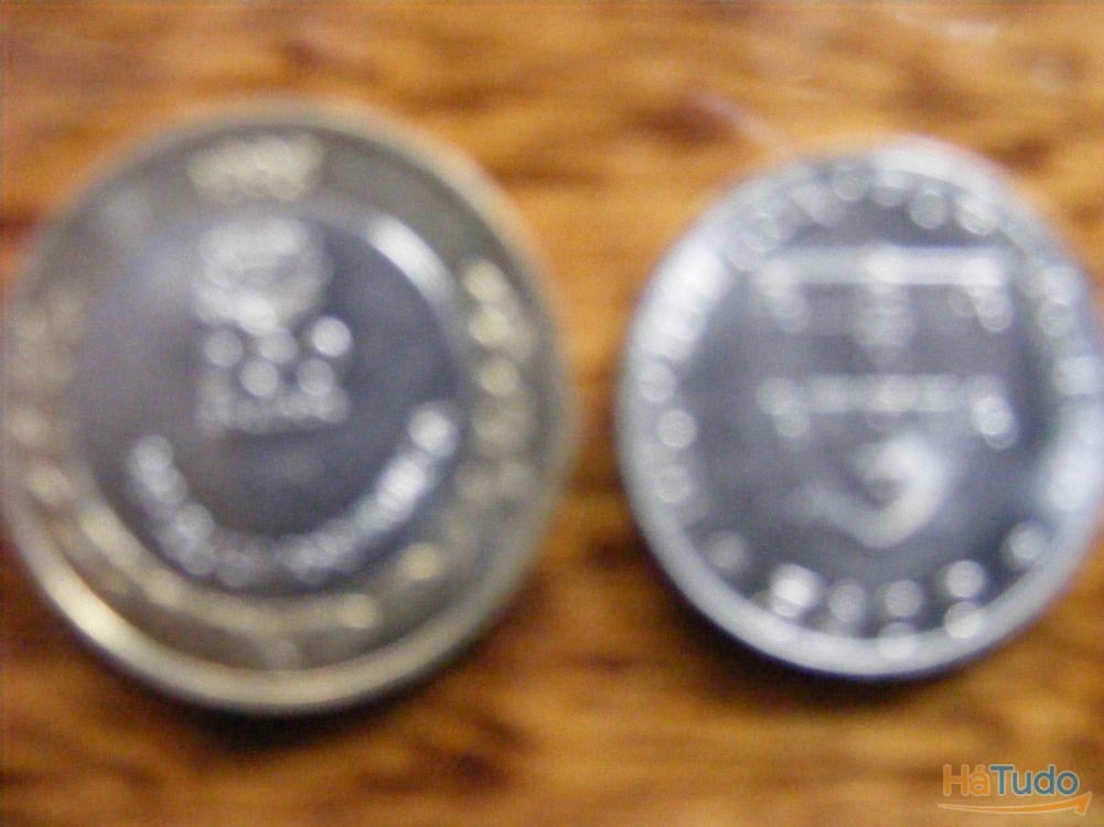 2 moedas portuguesas (em escudos) 2 moedas portuguesas (em escudos)