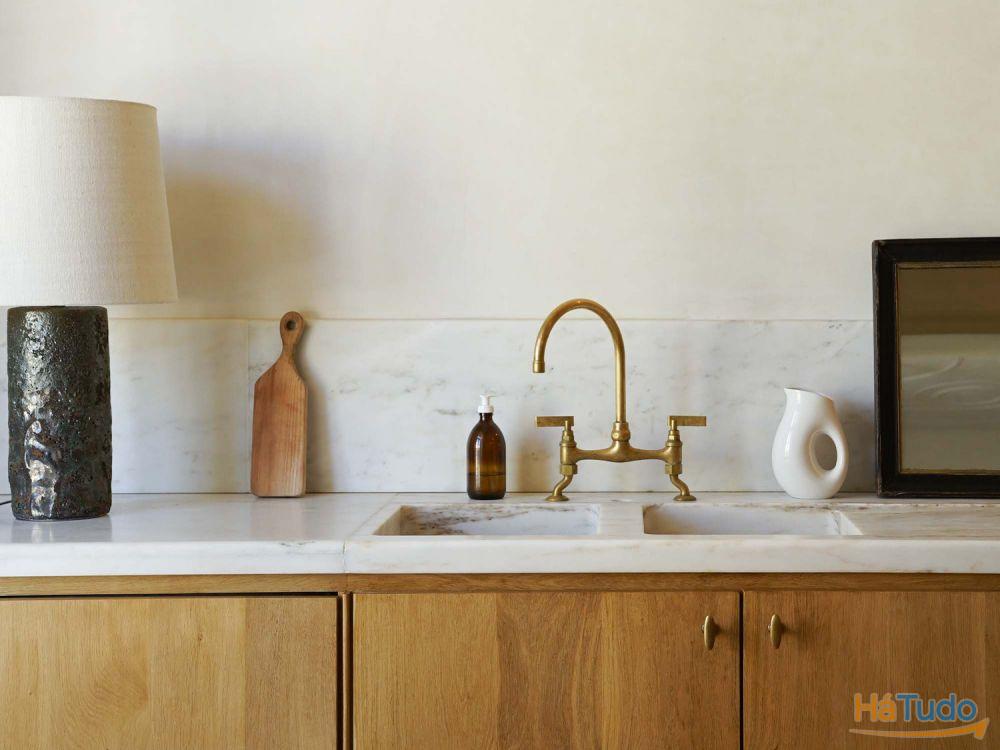 Móveis, cozinhas, mobiliário, roupeiros e planeamento á medida Móveis, cozinhas, mobiliário, roupeiros e planeamento á medida