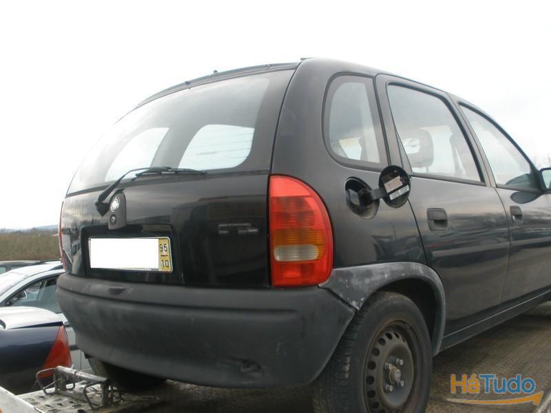 tampa mala farolim portas Opel Corsa B 1.2 ano 1995